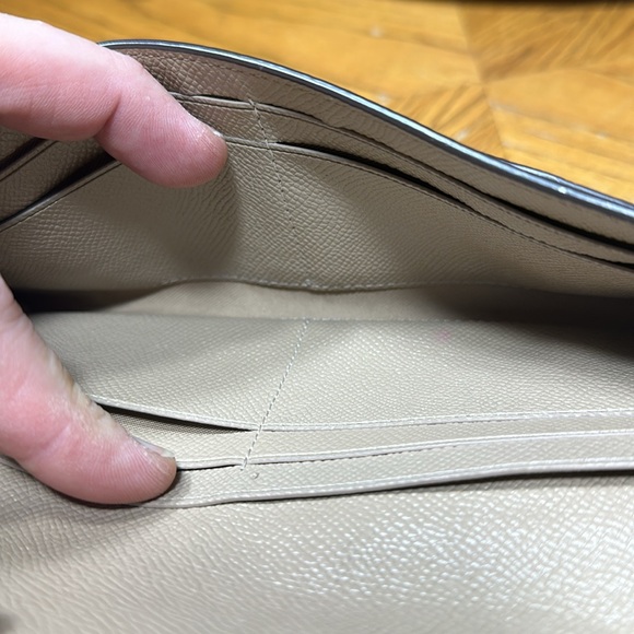 COACH Slim Turnlock Envelope Wallet With Chain - Picture 11 of 16